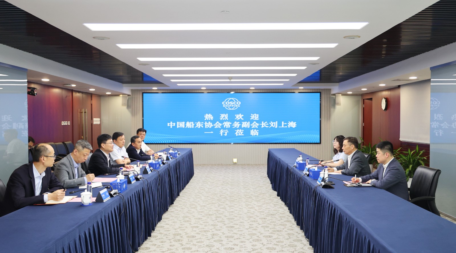 中国船东协会常务副会长刘上海一行走访中远海运物流…