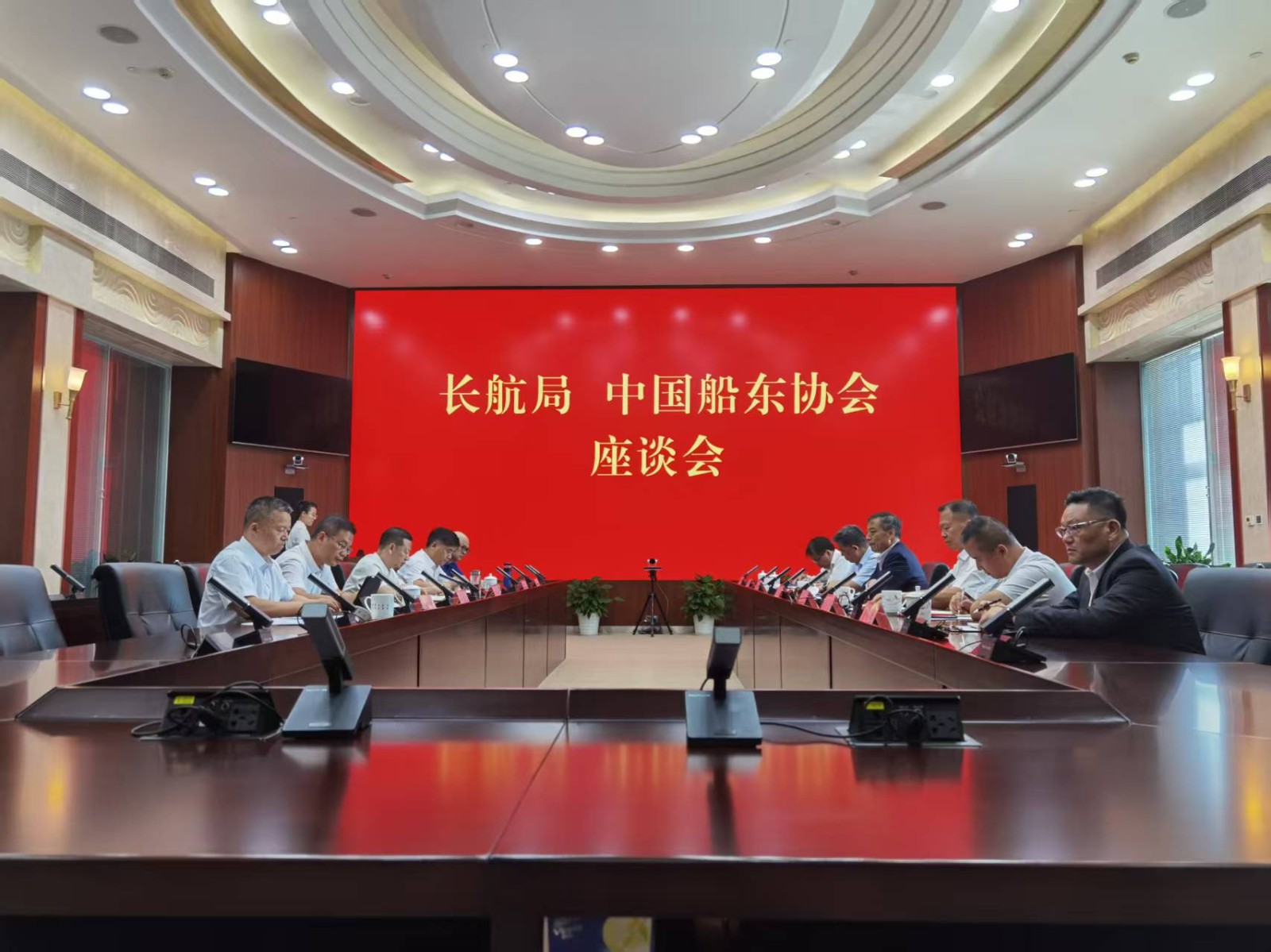 中国船东协会常务副会长刘上海一行走访交通运输部长…