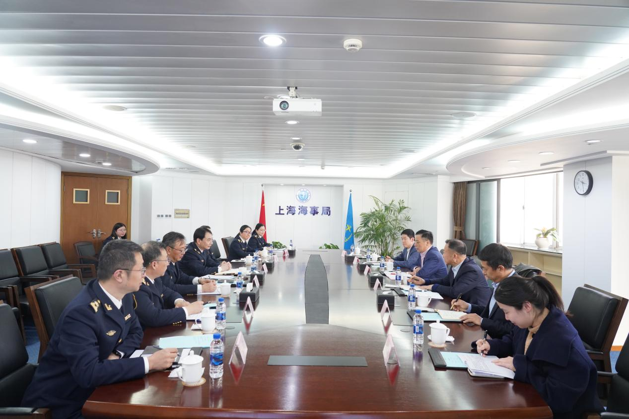 中国船东协会常务副会长刘上海一行赴上海海事局交流