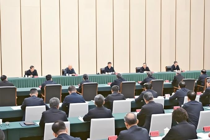 习近平：树立和践行正确政绩观